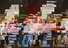 Happy faces at The Greenery's soft fruit team, because SweetSunny is soft fruit again.