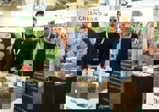 Peter Sallaets & Hans Baekelmans of Greenyard Horticulture.