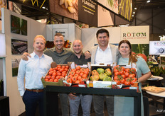 Fresh and fruity on the first day: Bruno Wautier, Philippe Degré, Jelle Aerts, Tom De Winter and Aurelija Garniene of Rotom/Orca