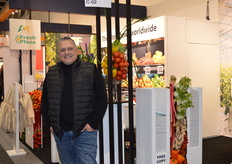 Of course Wim van der Burgh from Canada comes to take a look at the Dutch hall