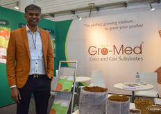 Pounraj Kulandaivel with Vaighai and the new sustainable Gro-Med bags.