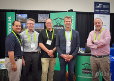 Recently we published about the Syngenta project realised by TC vd Dool so it was no wonder Vincent van den Dool (second on the right) was visited many times. In the photo with Alan Juncker (Ten Cate), Peter Stuyt (Total Energy Group), Klaas-Jan de Ruiter (Ten Cate) & Michiel van Spronsen of Glascom Tuinbouw