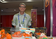 David Perie with Rijk Zwaan, who developed the seed for Tatayoyo. 