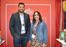 Pete Hernandez and Hana Mohsin with Misionero.