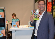 Oscar Rietkerk from R3f came to get his copy of out Hortidaily business directory.