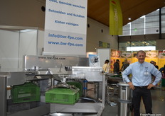 Jörg Walter from Baltenweck Walter GbR presented his crate cleaning system.