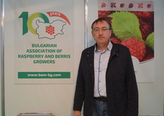 Mr. Petkov from the Bulgarian Berry Fruit Association. The umbrella organization is celebrating its 10th anniversary this year.