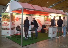 Lively interest at the stand of plant propagator Kaack.