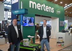 As usual, Mertens shared a stand with BVB Substraten. In the picture: Richard Claassen and Willem Peeters