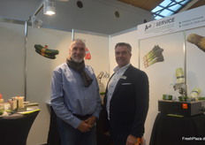 Peter Schiffman from A+P Service and Andre Vois from bandOlution shared a stand.