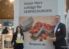 Tobias Kärst (r) from FPS Flexpack also looks back on a successful trade fair.