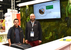 Alex Lecomte, Hortiloire Distribution and Anthony Drouet, Agriloire Arboriculture.