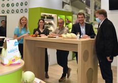 Caroline de La Coussay, Floriane Bart, David Renaud and Jérôme Brun at the Rijk Zwaan stand.