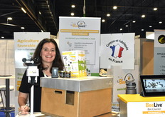 Coline Déjean representing Bee Guard, on the Digital Farm stand.