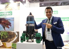 In addition to compression fittings to connect pipes in irrigation systems, Irritec - as shown in the photo by Ahmed Barr - also offers different types of manual or automatic filters to remove contaminants from irrigation water before it is used. The devices, which incorporate overlapping disc filter 'cartridges', can be customised to suit the specific situation and quantity of water.