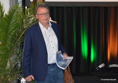 Fokke Kracht collected the first prize on behalf of the winning team Koala. He himself was not on the team, but he knows the people of Koidra well.