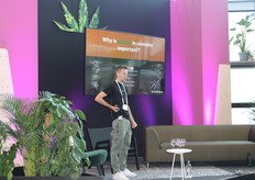 The Plant Compounds Stage featured three days of speakers with insights on cannabis. Featured here: Tim Oates, CEO of Delta Tetra Group.