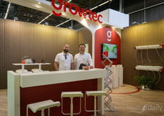 We do a before and after photo at Growtec. The fair begins with Brian Zimmerman and Robin Dirks.