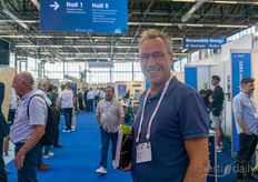 Jan Zegwaard led several growers from Turkmenistan around Dutch horticulture and to the GreenTech of course.