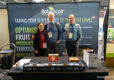 Krzysztof Sak with AgronomBerries visits Sander Steinmann and Emilie Morilleau with Botanicoir.