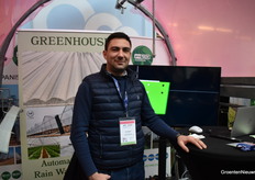 Luca Gogoloi from ProTech Future shows the possibilities of custom-made ventilation systems, rainwater collection systems, and the polythene retentioner.