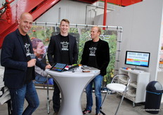 Cor-Jan, Jasper and Niels were in Enkhuizen on behalf of 30 MHz. The company is at the fair with Zensie, whose sensor networks can be made transparent. The applications are wide, from the utilization to the situation in the greenhouse.