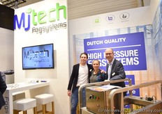 The MJ Tech Team with Betina Batista (Ornamental Growers Group), all the way from Mexico