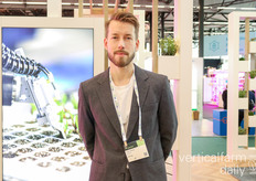 Endre Harnes from Avisomo was to be found at the booth of partner TTA.