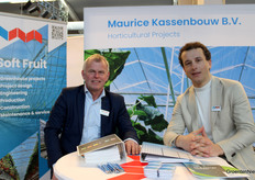 Veteran and newcomer pictured together: Jos Groenewegen and Kaine La Crois with Maurice Kassenbouw.