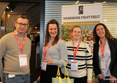 Eric Jansen (Wilderhof), Manon Krijen and Iris Veeke (Miss Berry) and Andrea van den Hoven (AGF)
