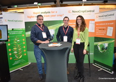 Rob Derikx, Roy Keunen, Sabine Robben with NovaCropControl. Rob is back in the picture after years of being an independent crop consultant, now at NovaCropControl