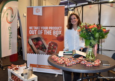 Sophie Gerritsen with Zalpak was at Strawberry Day for the first time this year to generate some more attention for their cardboard packaging