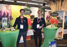 Stefan Hoefnagel and Jordy van der Maarel (Mivena), they have all kinds of fertilisers