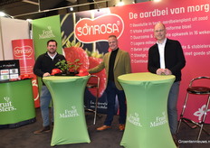 Matthias Timmer, Harrie Jonker and Hans Lodder (Fruitmasters), they market the new F1 Hybrid strawberry "Limore One" under the Sonrosa brand