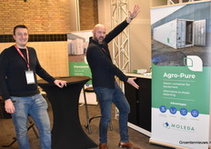 Mats Lijten and Berend Buningh (Moleda) to promote the Agro Pure the mobile steam container for all kinds of cultivation accessories such as oa, pallets, pots and containers