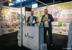 Kyrylo Gliuza and Oleksandr Shied of Begrow will be there not only with their rockwool for vegetables, but also with products for gerberas and roses.