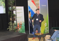 Fred van Veldhoven on stage (Skytree)