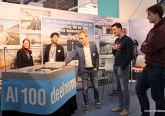 Hugo Vreugdenhil explains the Rainlevelr concept in a demo model specially developed for the fair. Saskia Jouwersma and Gai Vegter were also present on behalf of Hoogheemraadschap Delfland.