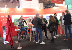 Voshol in Green V-red at the fair.