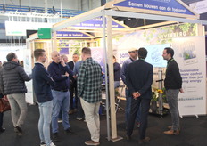 Catching up in the greenhouse at consultancy Vyverberg.