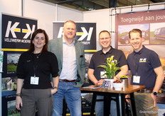 Two times Veldwerk. On the left specialists in temporary work, on the right in their own stand the men from Veldwerk Koerier.