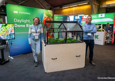 Romy Steenkamer and Alfred de Vreeze, Fotoniq. For their spray coating Par+, they see many opportunities in strawberry, but also in fruit crops, and ornamentals.