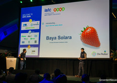 Bayer launched their new variety, Baya Solara. Pictured are Alin Borleanu and Will Roberts.