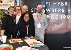 ABZ Seeds with Yolande van der Thiel, Frank van der Aar, Marc van Wanroij, Anoma Lokossou and Robbie Gieslink. They have been breeding only strawberries from seed for 35 years and have a unique market position in this. Also in the field of floral