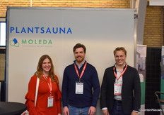 Moleda's Plantsauna is a container in which with can easily steam plants from all kinds of diseases and fungi