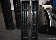 New container from Beekenkamp, 13 litres instead of 15 to save a lot of potting soil, peat and coco substrate.