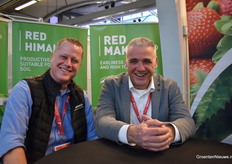 Johan Nooren of Angus Softfruit visiting Sjoerd of Planasa