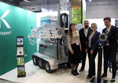 Natutec Drive, new in Poland. The first growers come to see the innovation at TSW at the Koppert stand. For Ola Woźniak, Mateusz Pluta, Alicja Momczakowska and Iremeusz Osekowski it was picture time Friday morning.