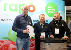 Piet Beurskens (Rapo), Klaudiusz Królz (a grower growing with Rapo planting material and helping Piet with the language at the fair) and Mariusz Grzegorek