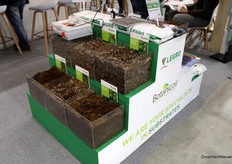 Substrates from Botanicoir and Legro to choose from.